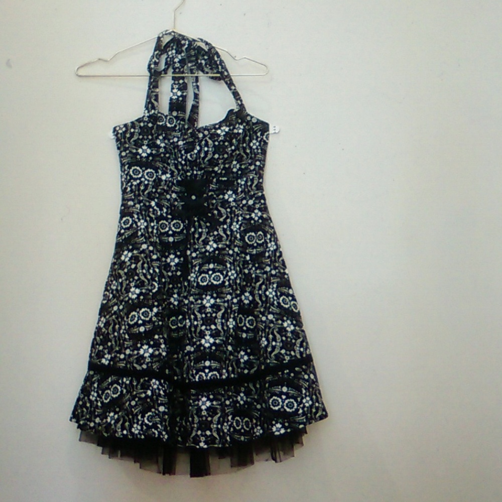 Sweetheart Neckline Tie Dress